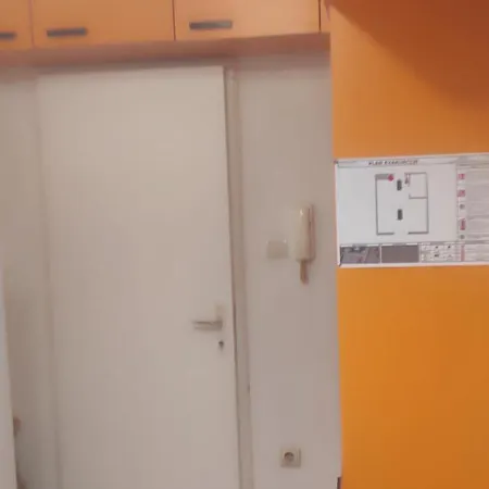 Centar Trivanovic Tipa Διαμέρισμα *